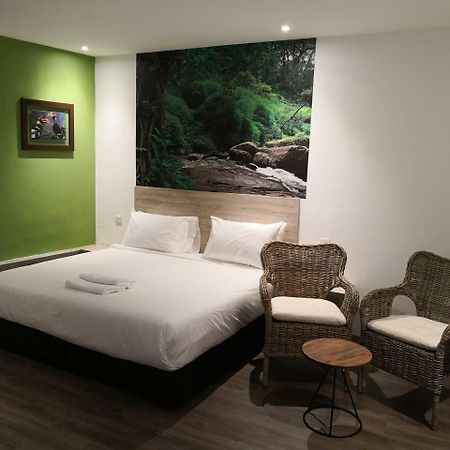 H Boutique Hotel Xplorer Loke Yew Куала-Лумпур Екстер'єр фото